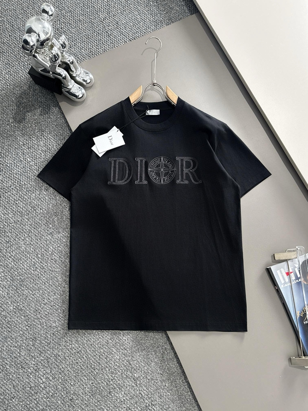 ブランドTシャツ正面デザイン